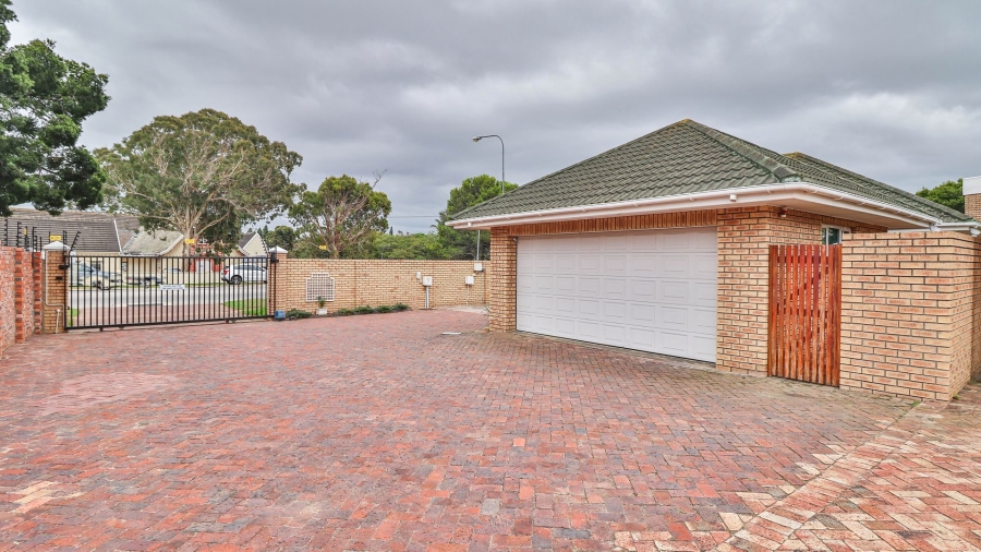 3 Bedroom Property for Sale in Walmer Eastern Cape